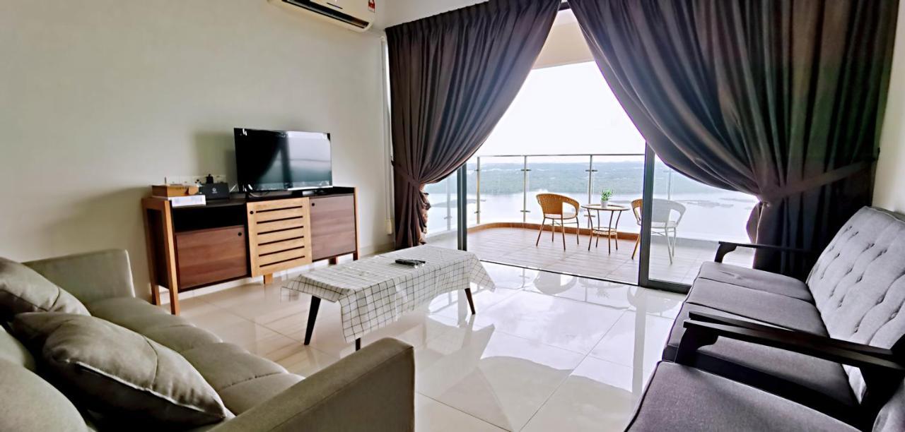 Superb Seaview Royal Strand Danga Bay Country Garden Johor Bahru Exterior photo